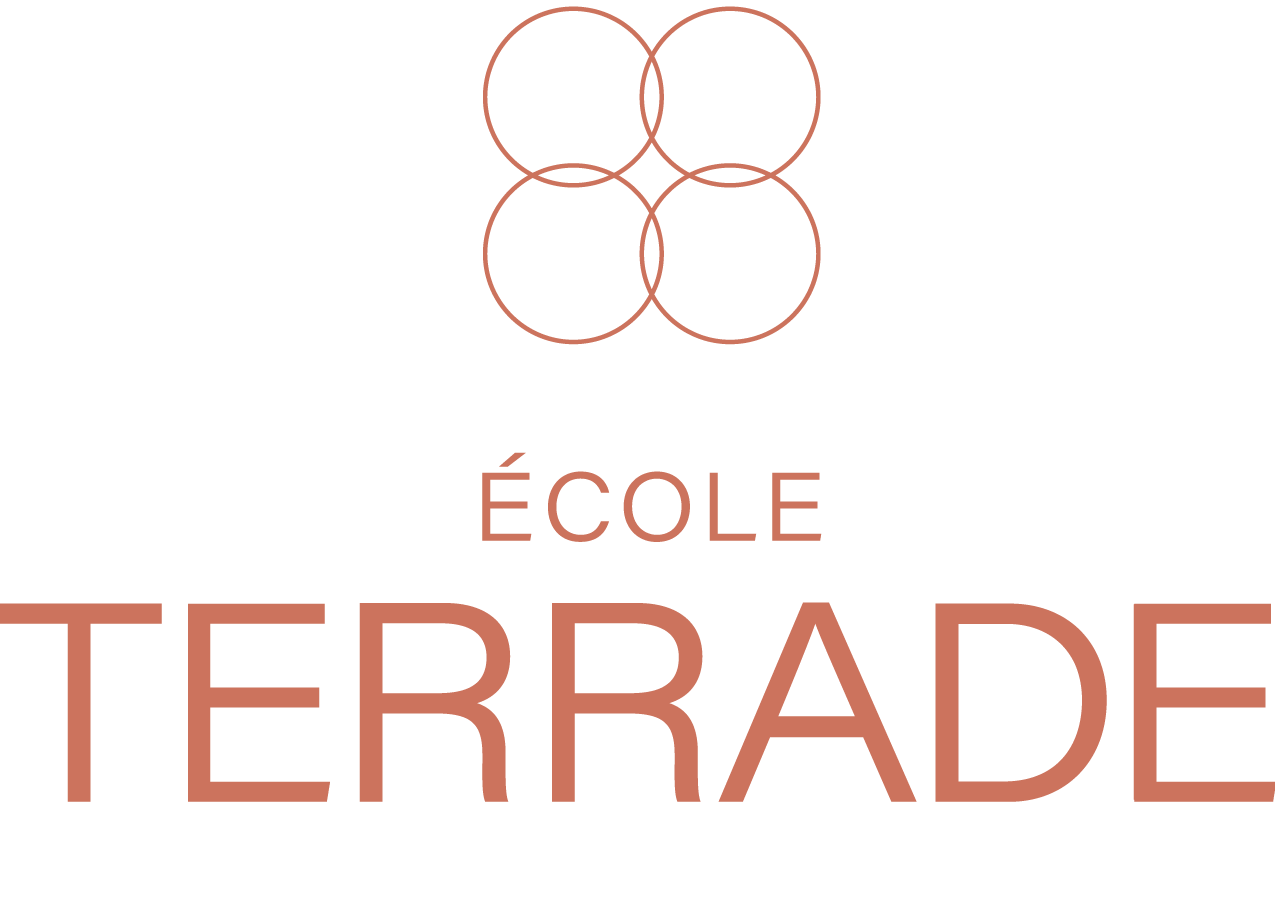 TERRADE_LOGO_VERTIC_SIGNATURE_TERRACOTA1